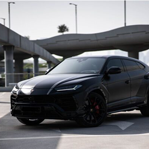 Lamborghini URUS BLACK